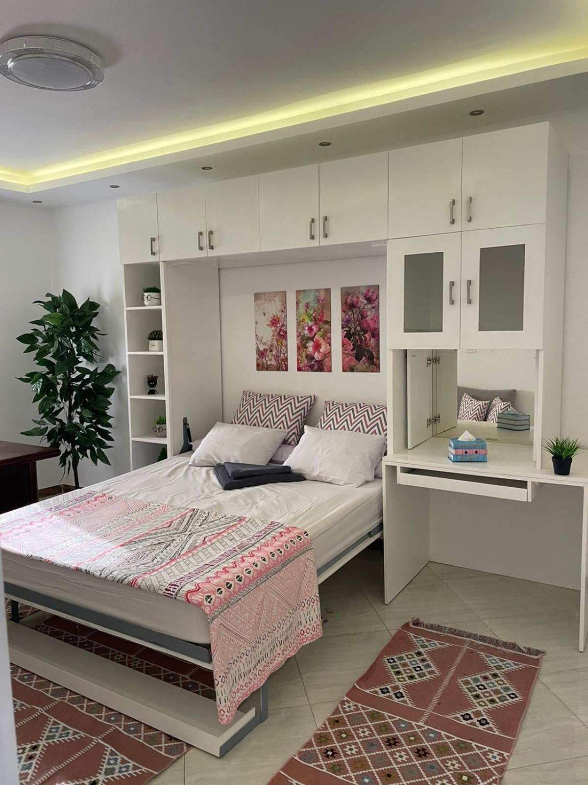شقة في قلب القاهرة الجديدة تطل على شارع التسعين الشمالي Exterior foto