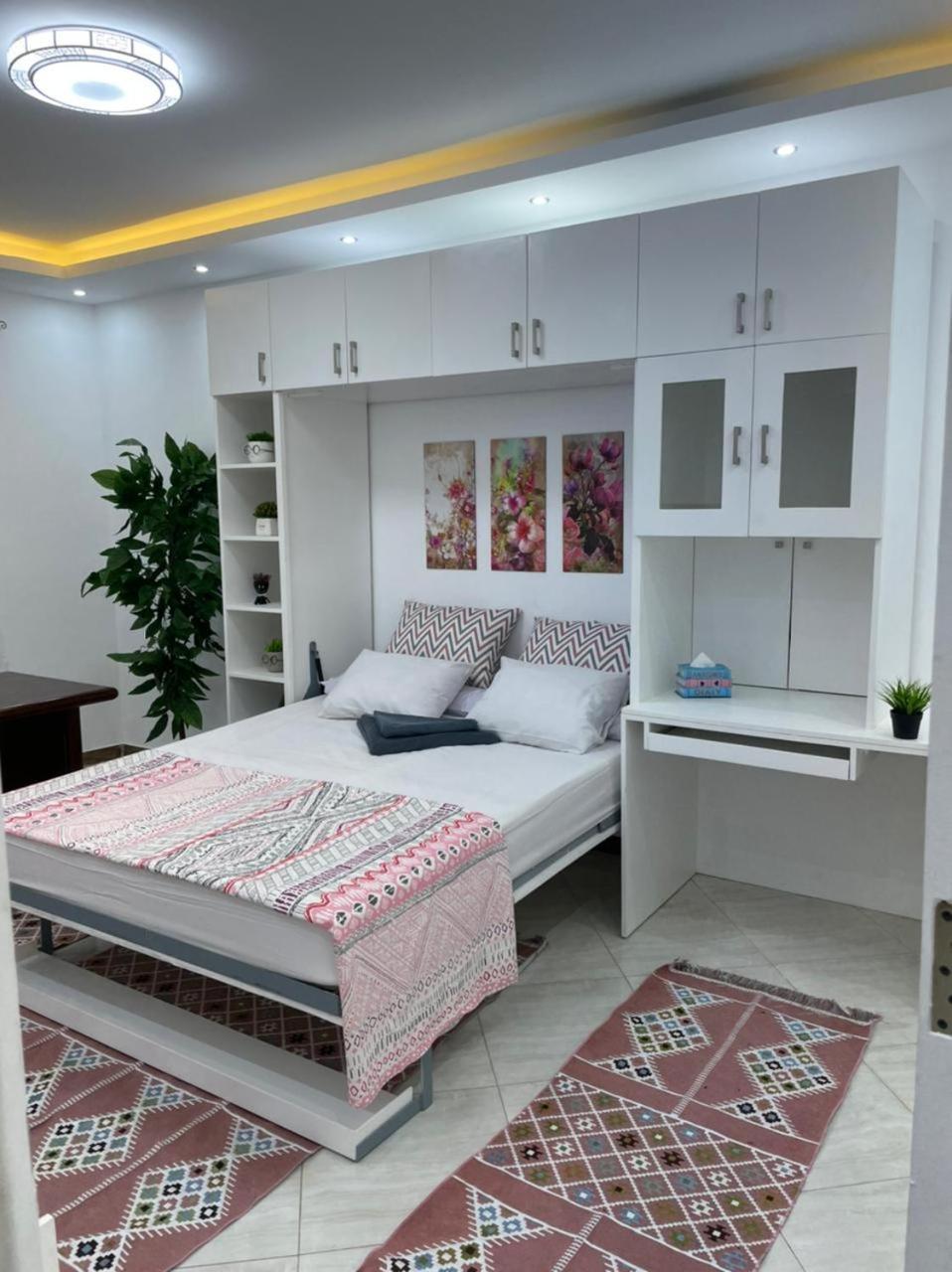 شقة في قلب القاهرة الجديدة تطل على شارع التسعين الشمالي Exterior foto